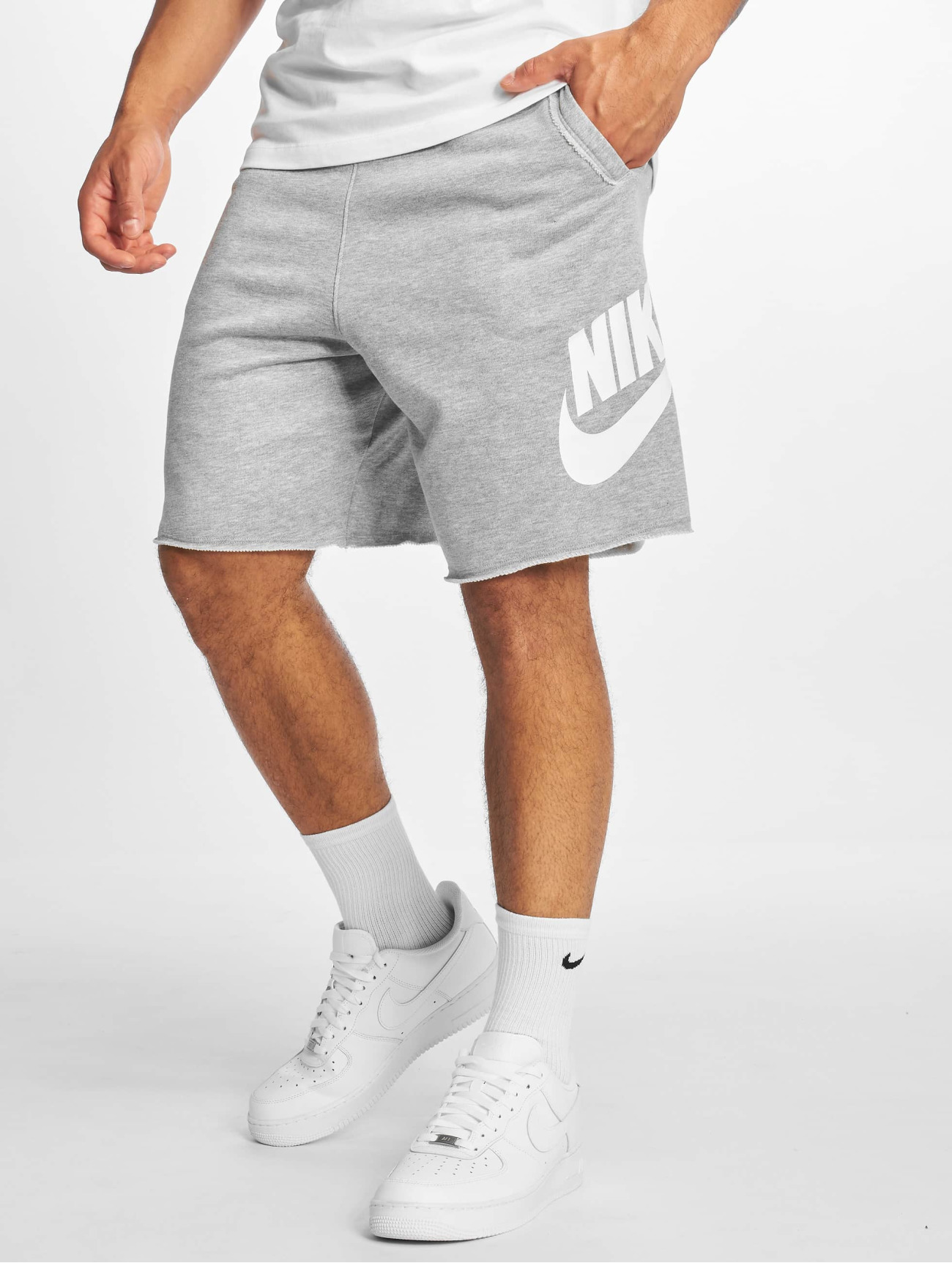 short nike gris homme